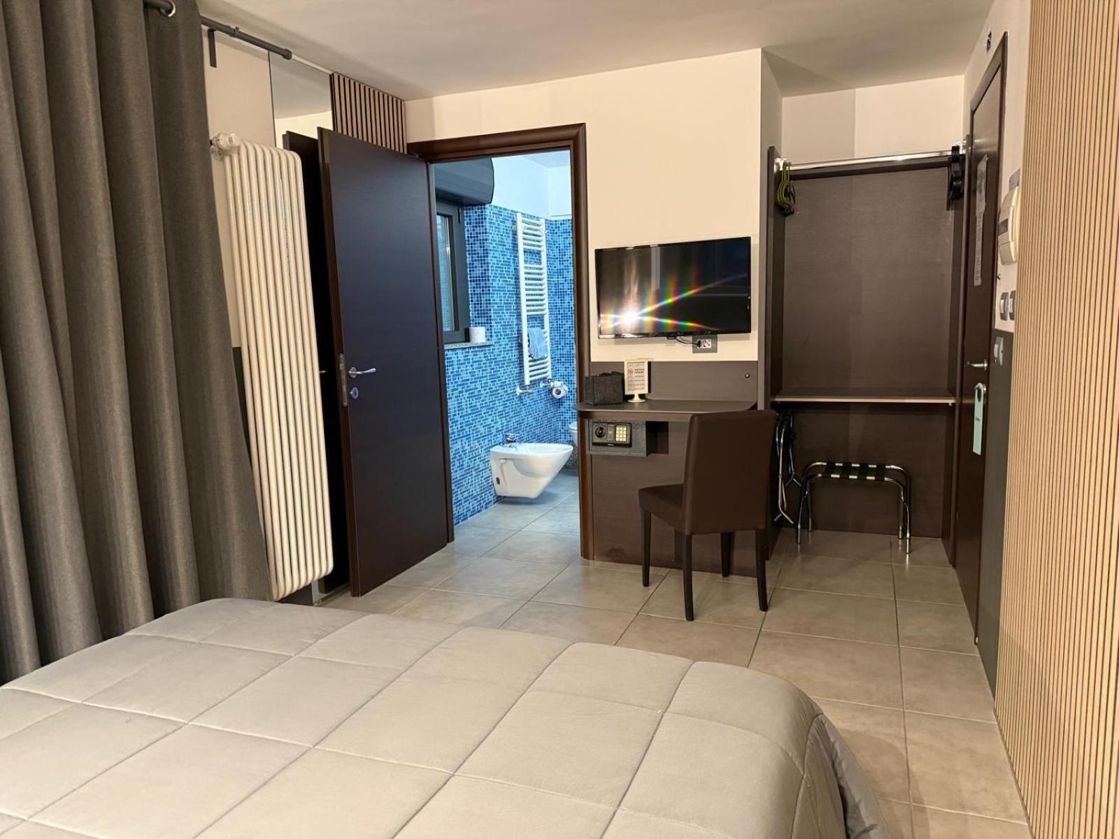 Villa Camilla Milano Easy Rooms Metro 4 — Foto 1